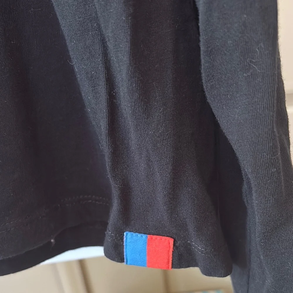 KULE The Modern Long Black Tee - Picture 5 of 9
